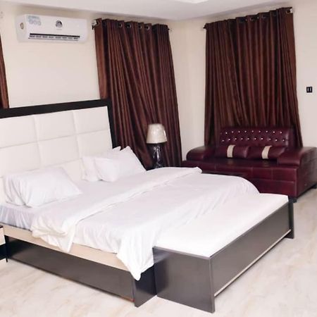 City Nest Hotel Ogombo Dış mekan fotoğraf