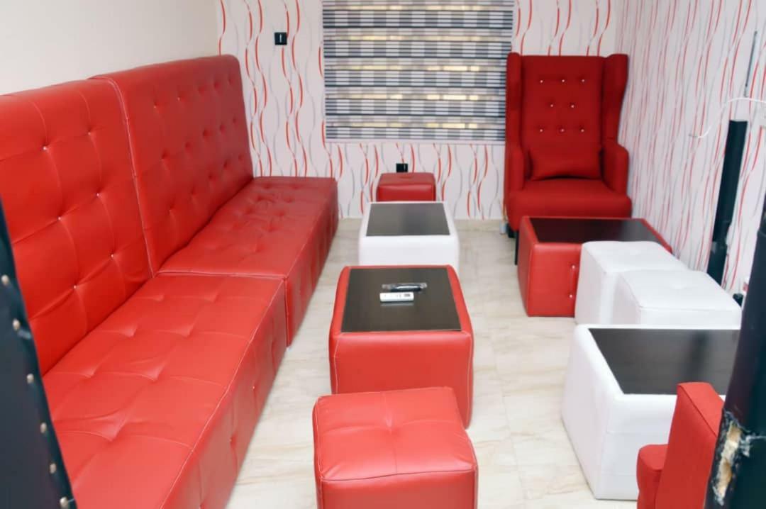 City Nest Hotel Ogombo Dış mekan fotoğraf